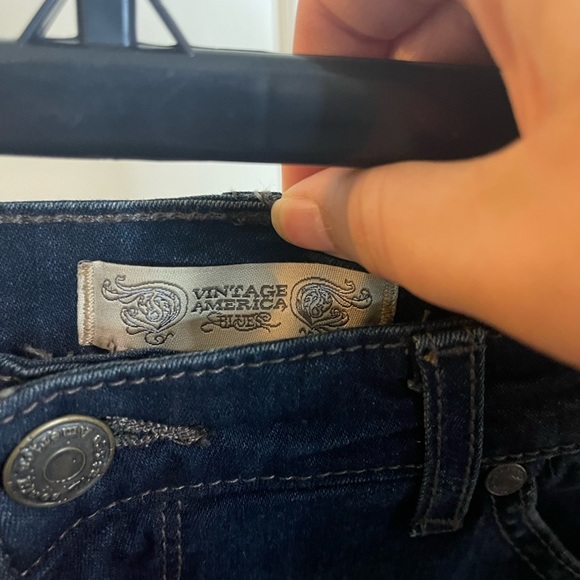 American Vintage dark denim short. Size 2. Good condition. - Picture 4 of 4